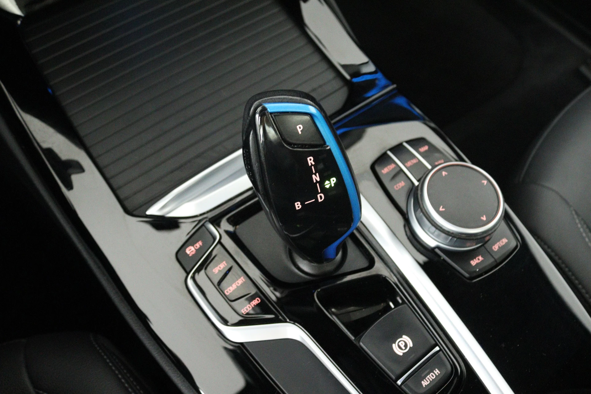 Hoofdafbeelding BMW iX3