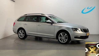 Skoda Octavia Combi 1.0 TSI Greentech Business Edition Leder-Stof Stoelverwarming Navigatie Parkeersensoren