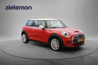 MINI Electric Cooper Essential 33 kWh - Carplay, Navi, Camera, Half Leer, Stoelverw.