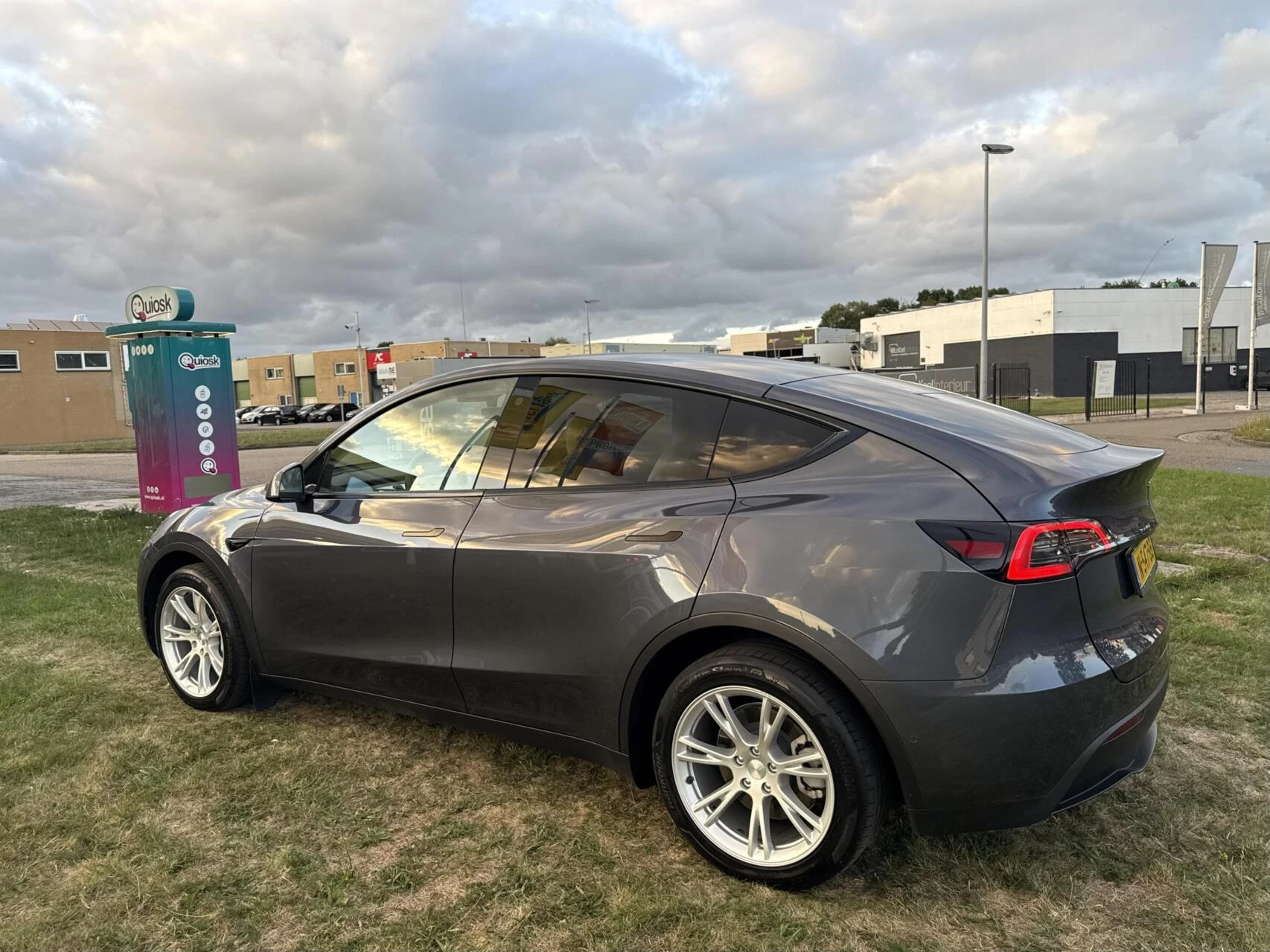 Hoofdafbeelding Tesla Model Y