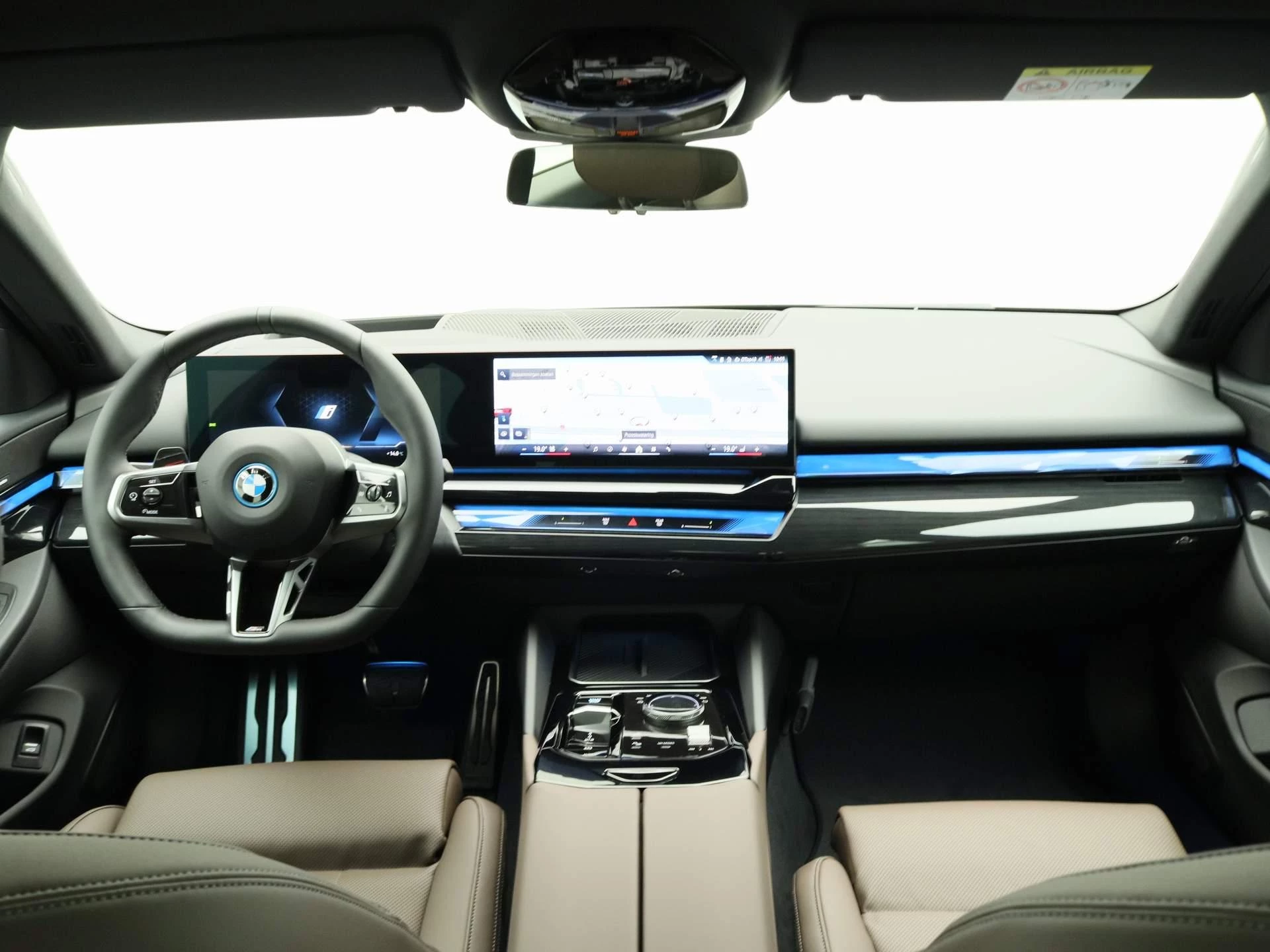 Hoofdafbeelding BMW i5