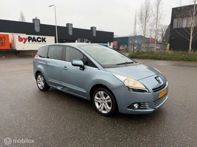 Hoofdafbeelding Peugeot 5008