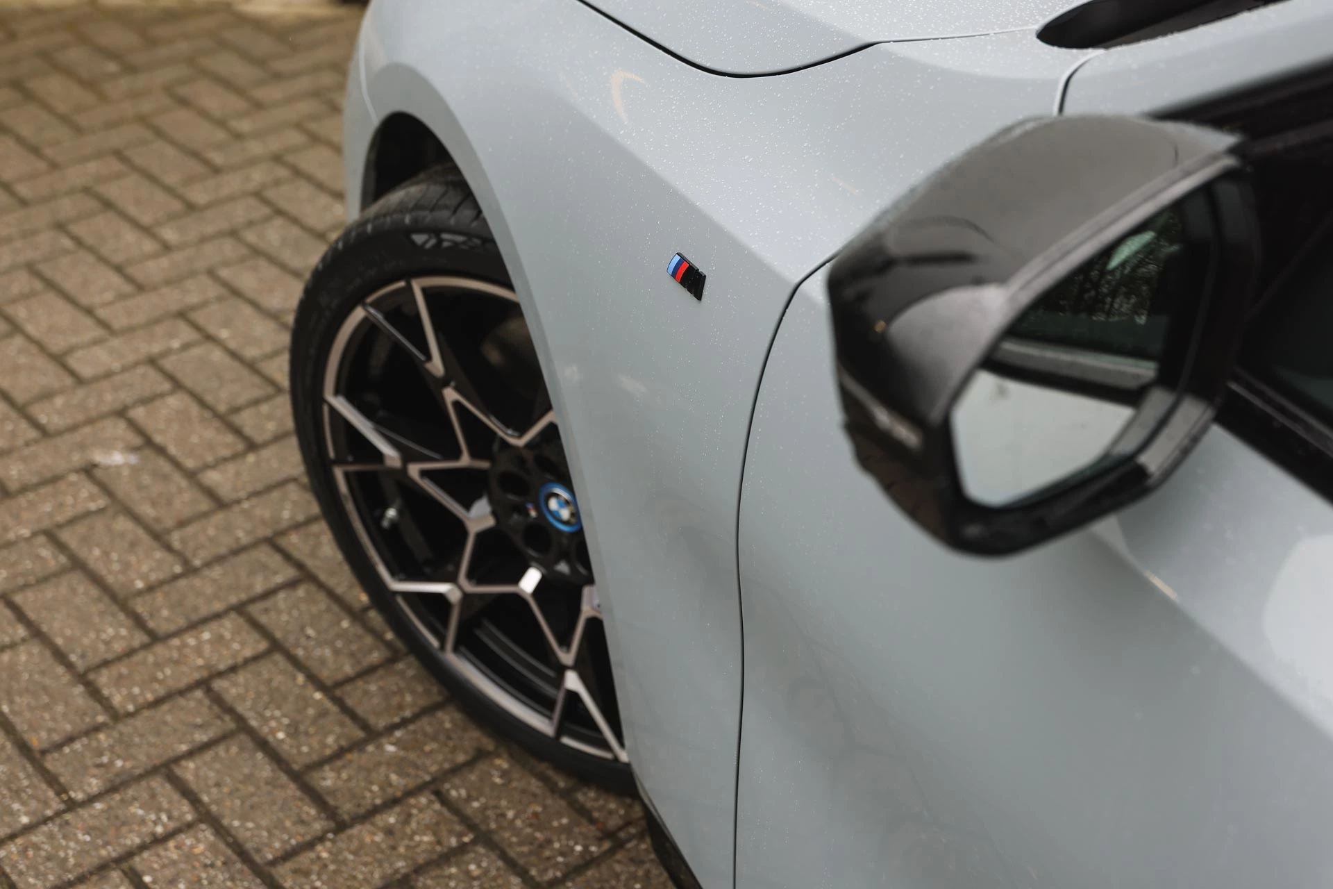 Hoofdafbeelding BMW i5