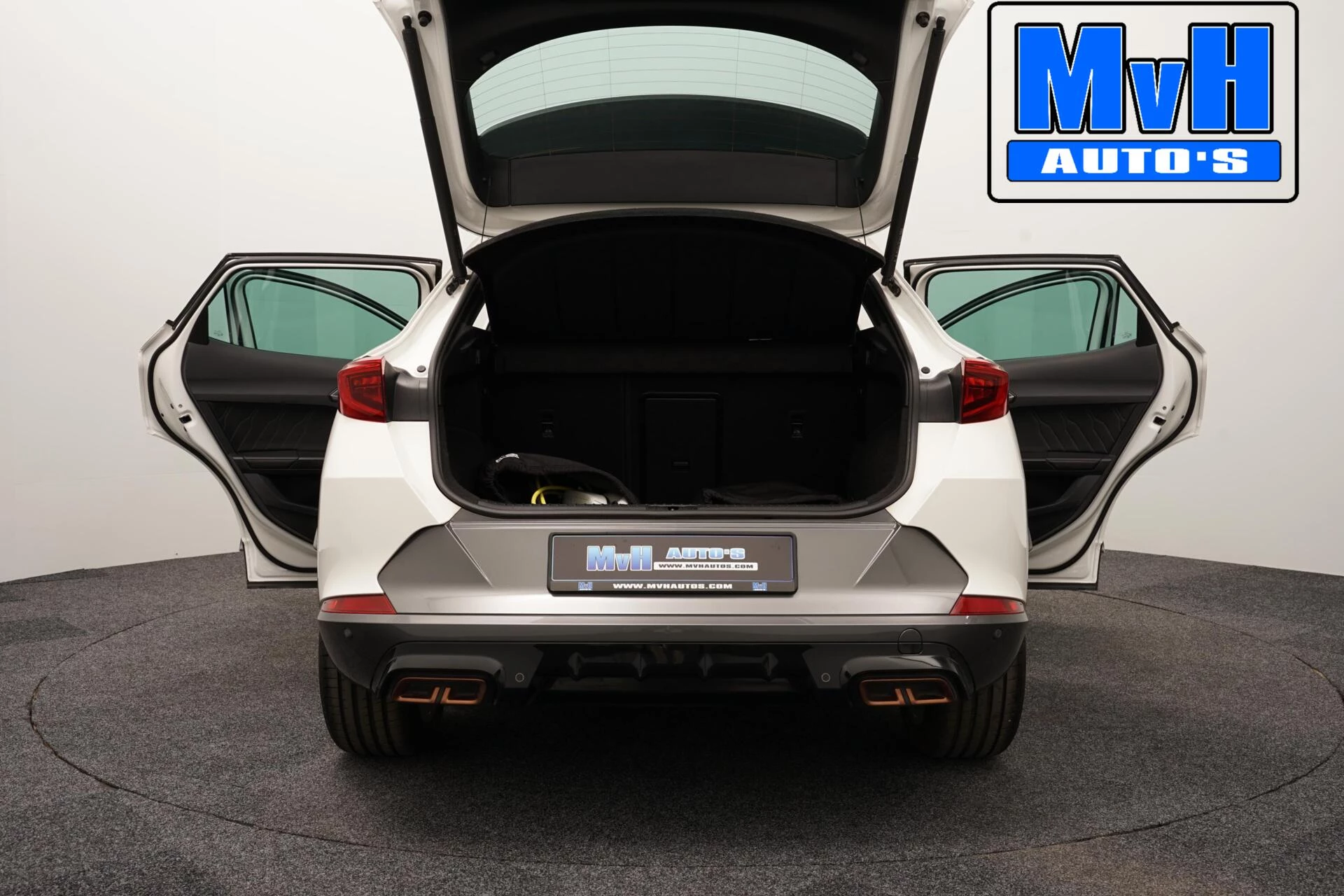 Hoofdafbeelding CUPRA Formentor