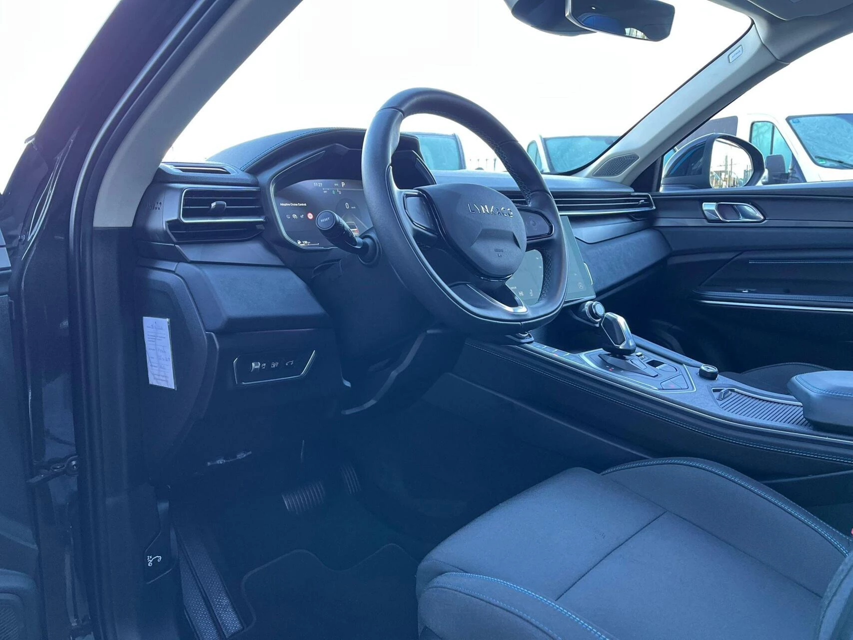 Hoofdafbeelding Lynk & Co 01