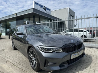 BMW 3 Serie 330e Sportline Schuifdak|Laser-LED |Leer|Stoelverw|HiFi