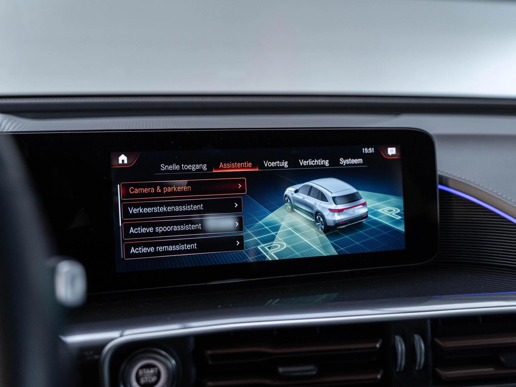 Hoofdafbeelding Mercedes-Benz EQC