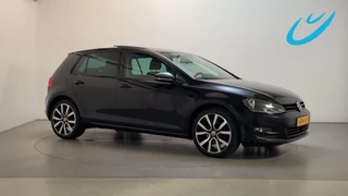 Volkswagen Golf 1.4 TSI Highline Panoramadak Navigatie Parkeersensoren Climate Control