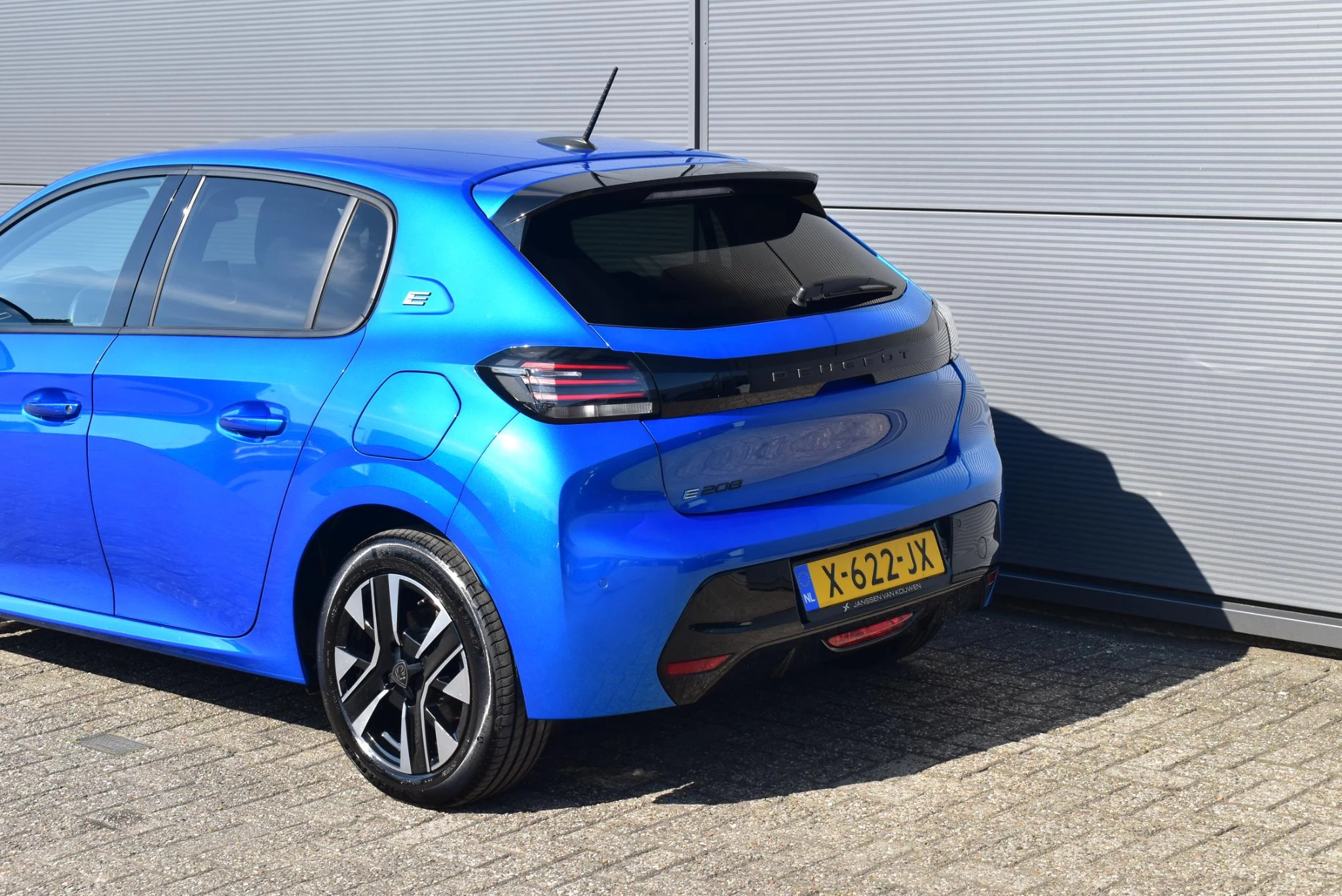 Hoofdafbeelding Peugeot e-208