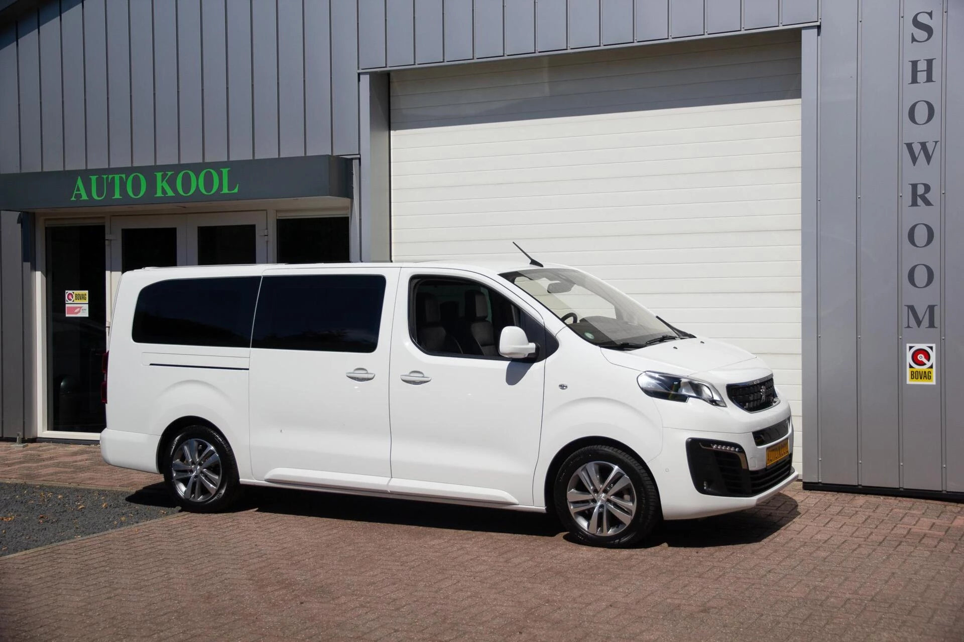 Hoofdafbeelding Peugeot e-Traveller