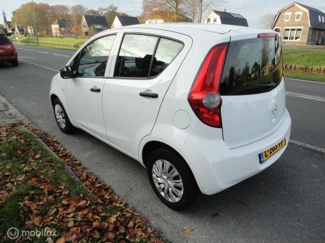 Hoofdafbeelding Opel Agila
