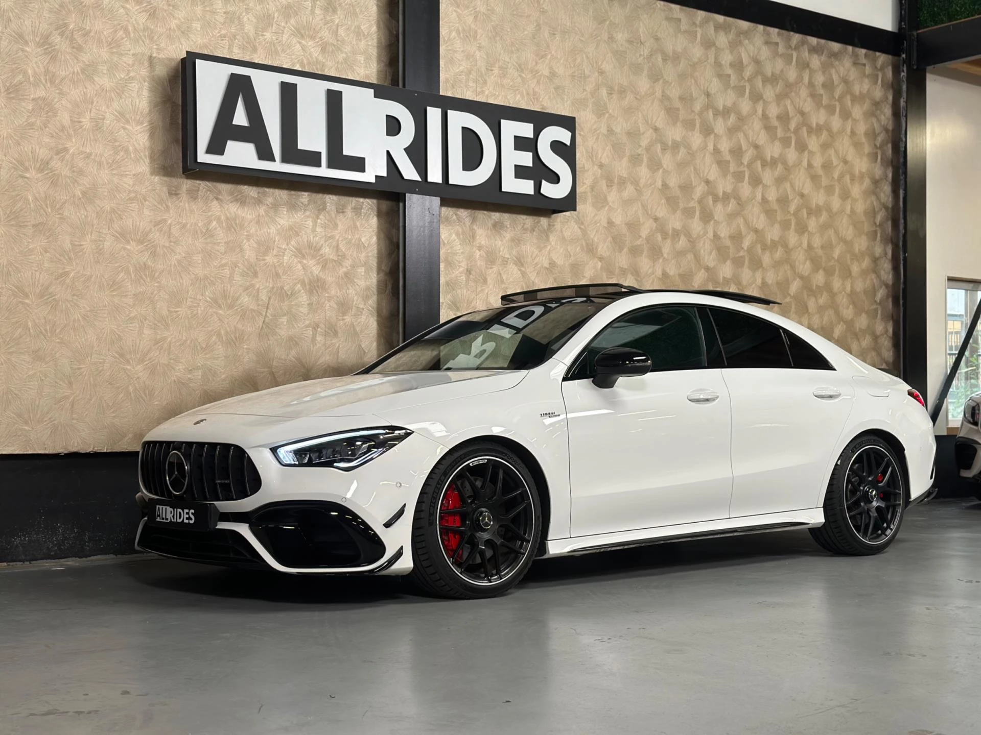 Hoofdafbeelding Mercedes-Benz CLA