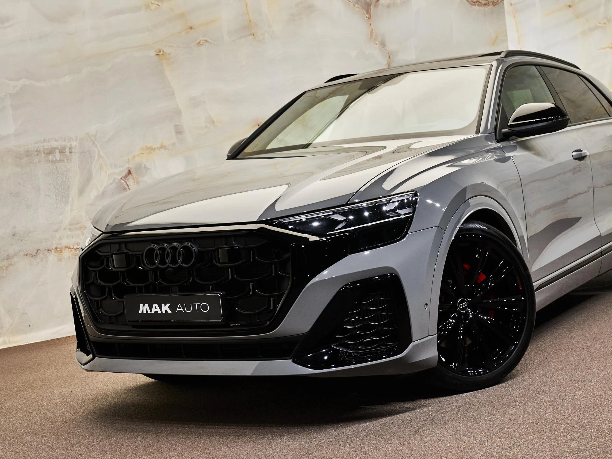 Hoofdafbeelding Audi Q8