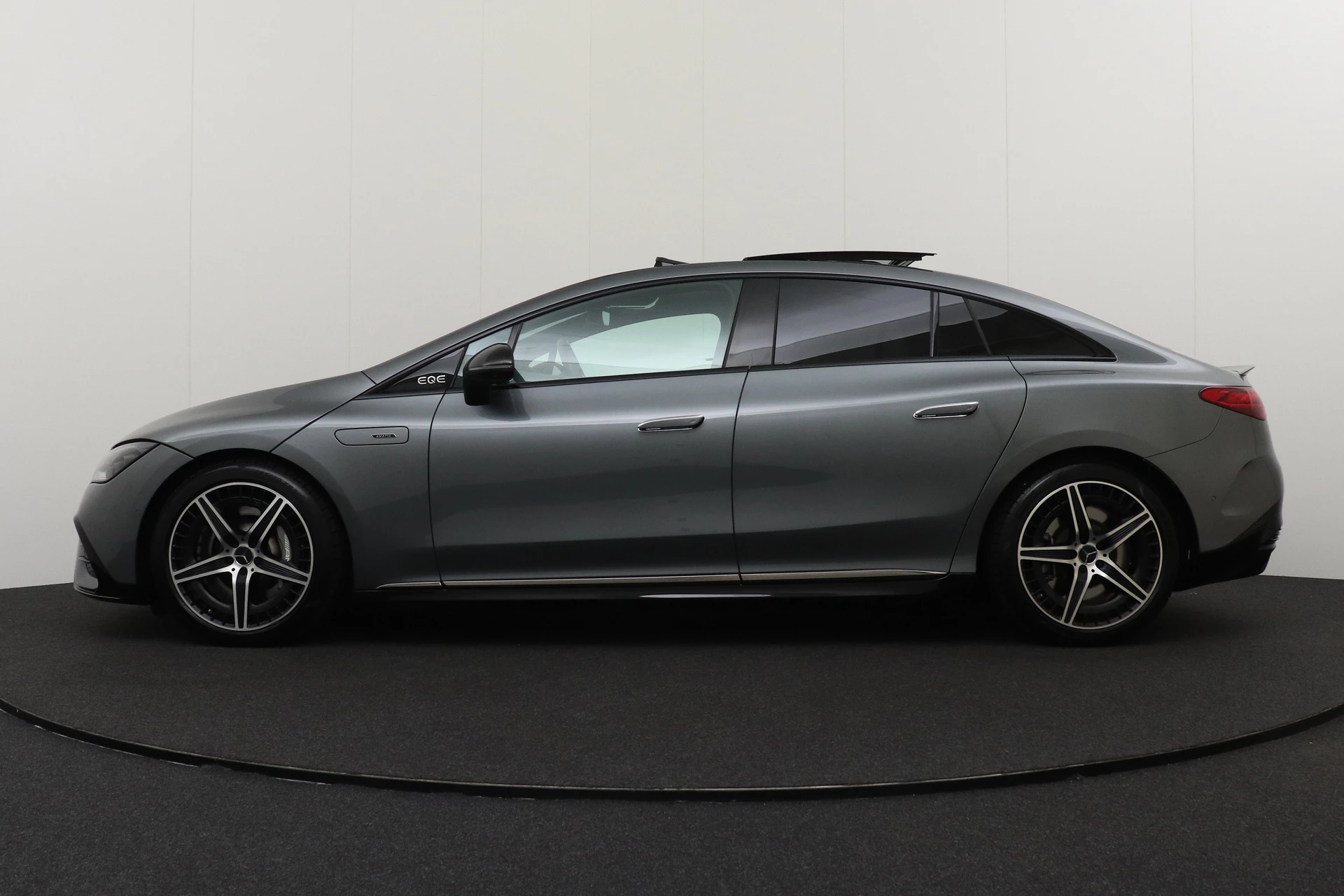 Hoofdafbeelding Mercedes-Benz EQE