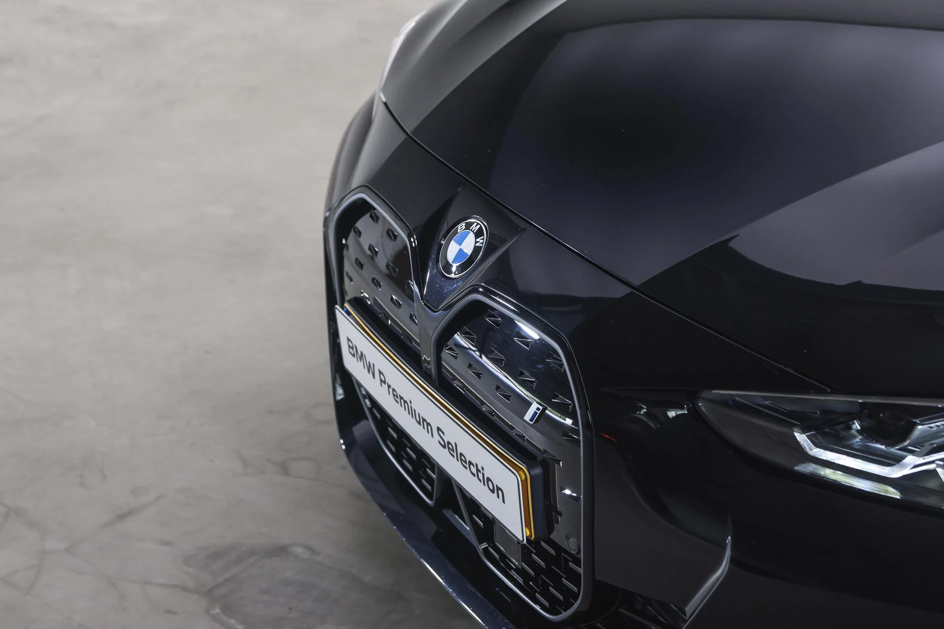 Hoofdafbeelding BMW i4