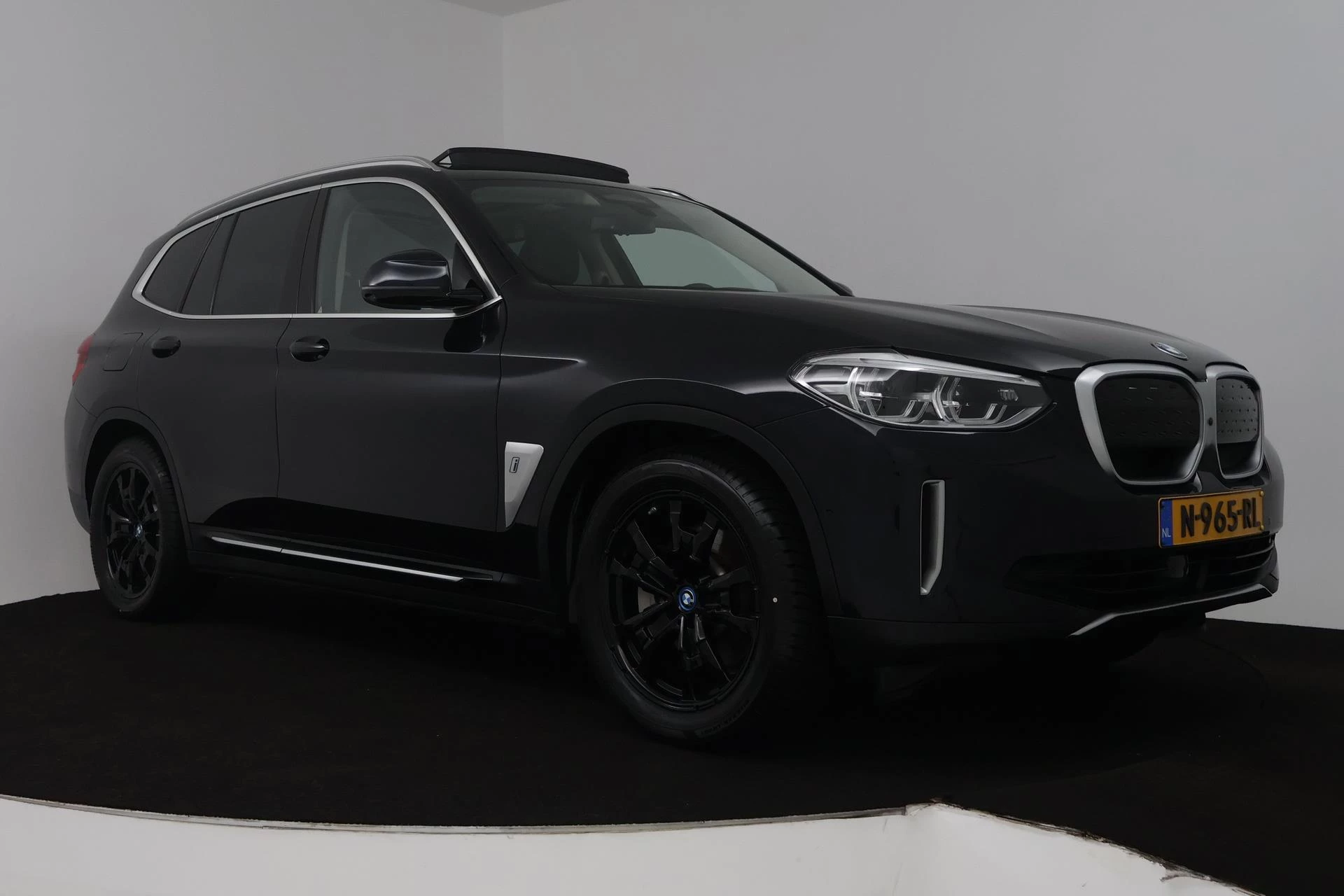 Hoofdafbeelding BMW iX3