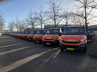Iveco Daily 35C14 2.3 375 Laadklep 500kg Trekhaak 3500kg trekgewicht Airco 2-Persoons Open laadbak Pick-up P-up Bakwagen Telefoonverbinding 1e eigenaar Euro 6 Bpm vrij !!!