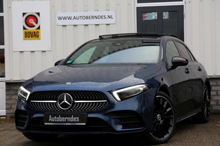 Mercedes-Benz A-Klasse 250 e AMG Line Plug in hybride*Perfect MB Onderh.*BTW*1ste Eig.*Pano/Sfeer/Night/MBUX/Apple Carplay-Android/Multi Beam LED Koplamp./Diamond Grille/DAB/Stoelverw./Half Leder/Parkeersens.V+A/19 inch LM*
