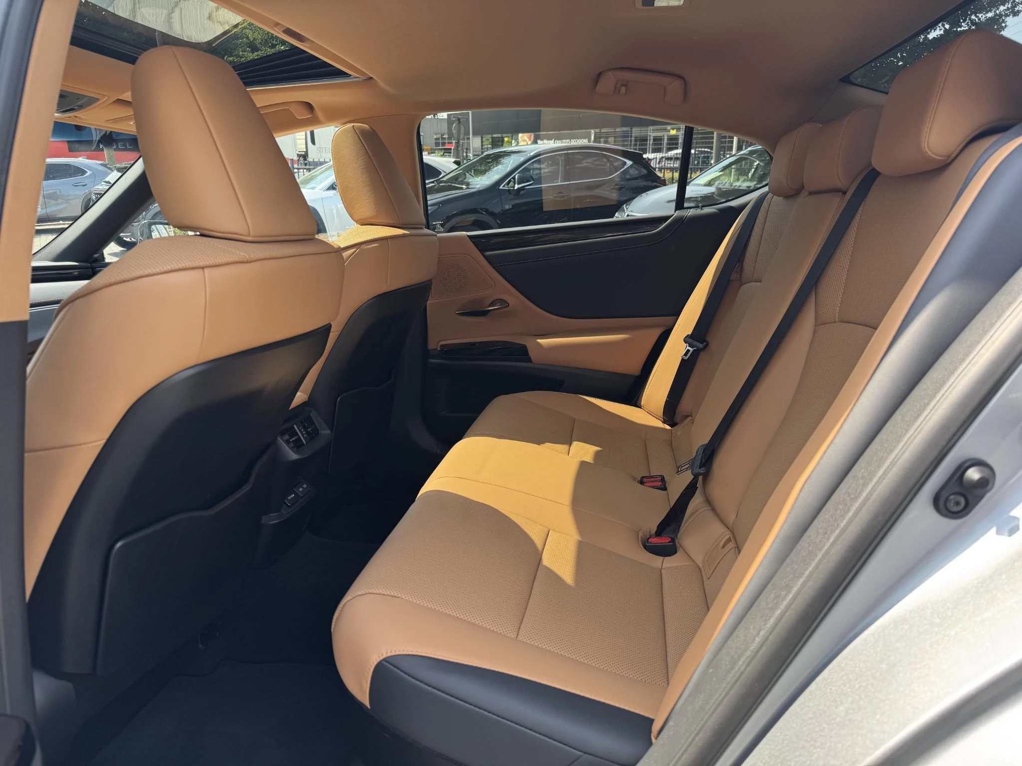 Hoofdafbeelding Lexus ES