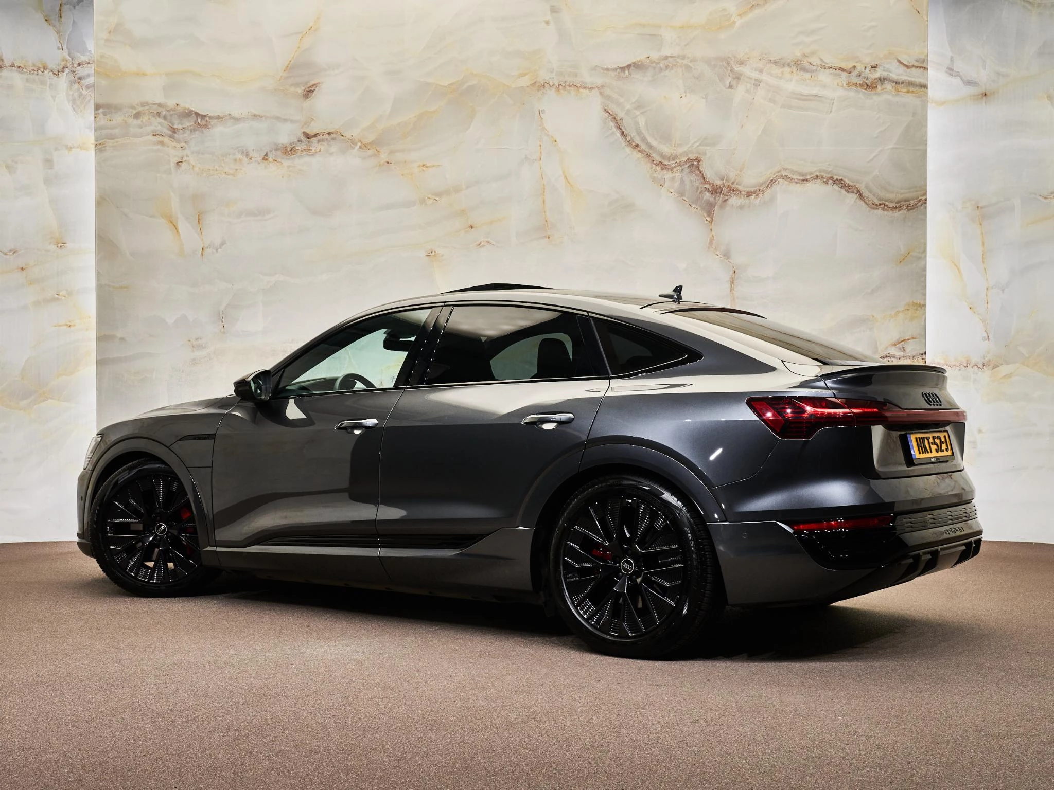 Hoofdafbeelding Audi Q8 Sportback e-tron