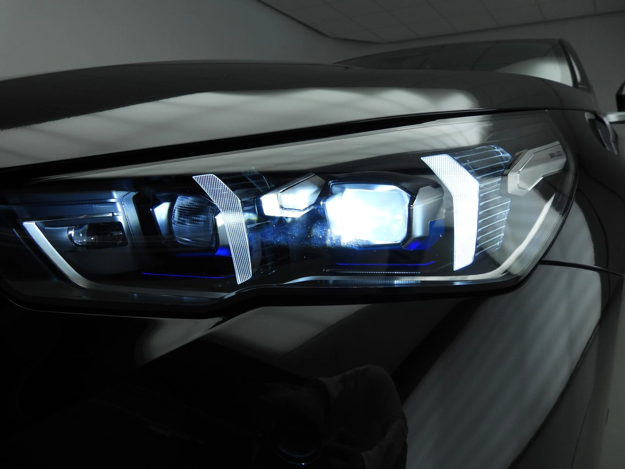 Hoofdafbeelding BMW i5