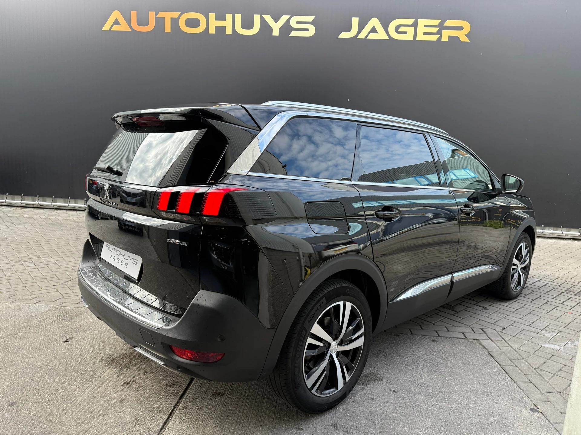 Hoofdafbeelding Peugeot 5008