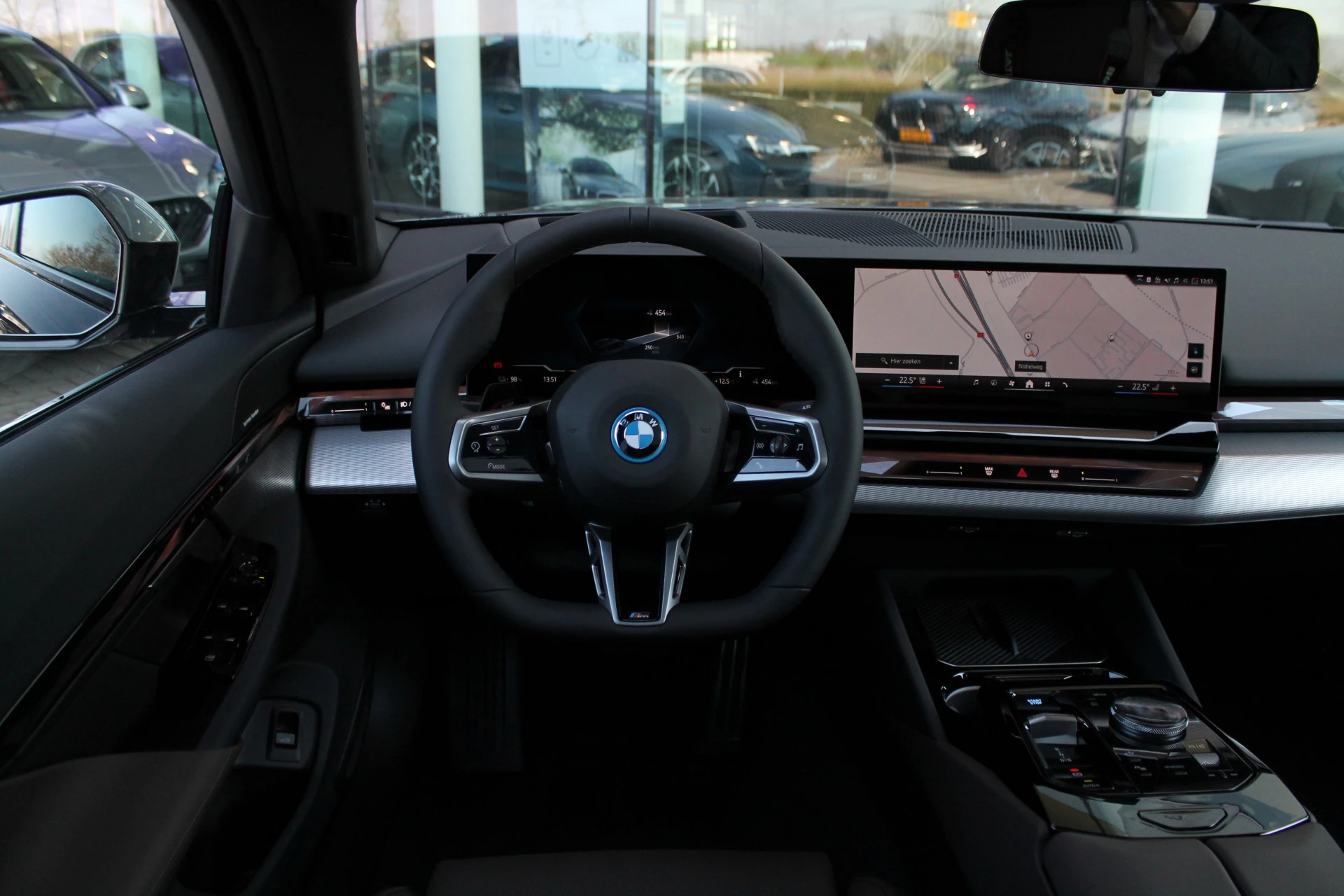 Hoofdafbeelding BMW i5