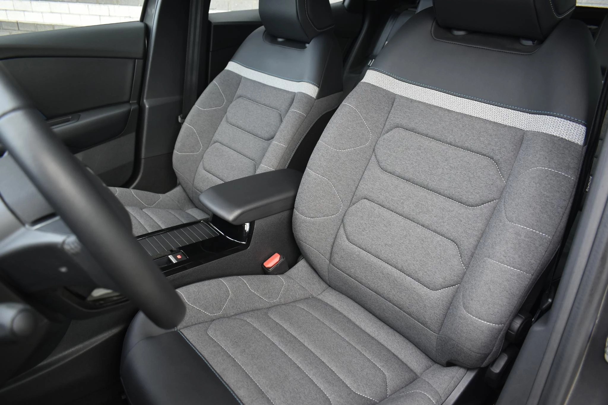 Hoofdafbeelding Citroën ë-C4