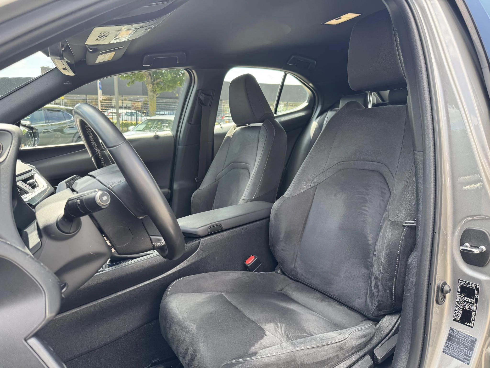 Hoofdafbeelding Lexus UX
