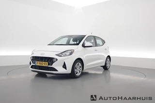 Hoofdafbeelding Hyundai i10 Hyundai i10 1.0 Comfort 5-zits | CarPlay | All Season | DAB | Airco | 14"