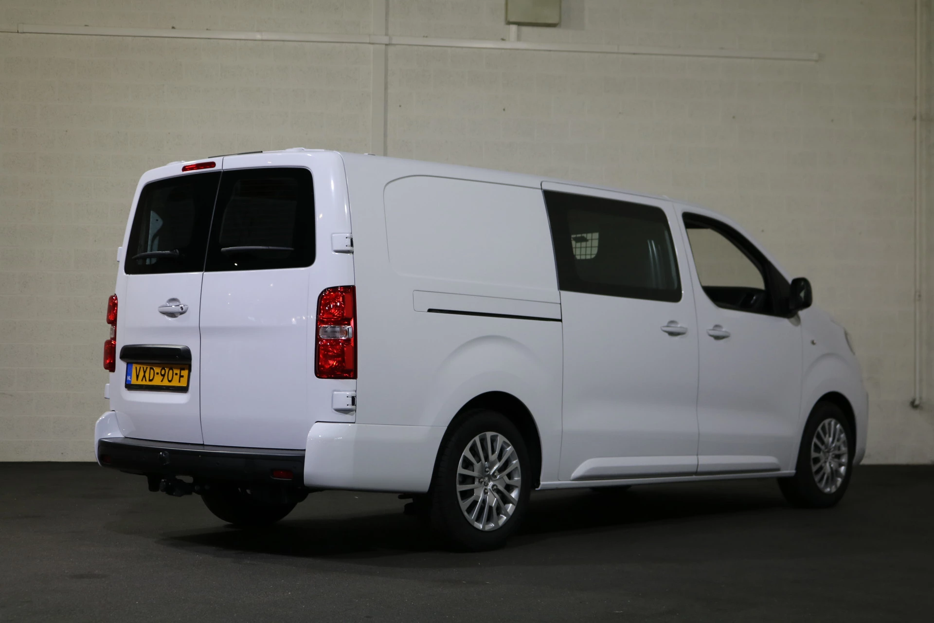 Hoofdafbeelding Peugeot e-Expert