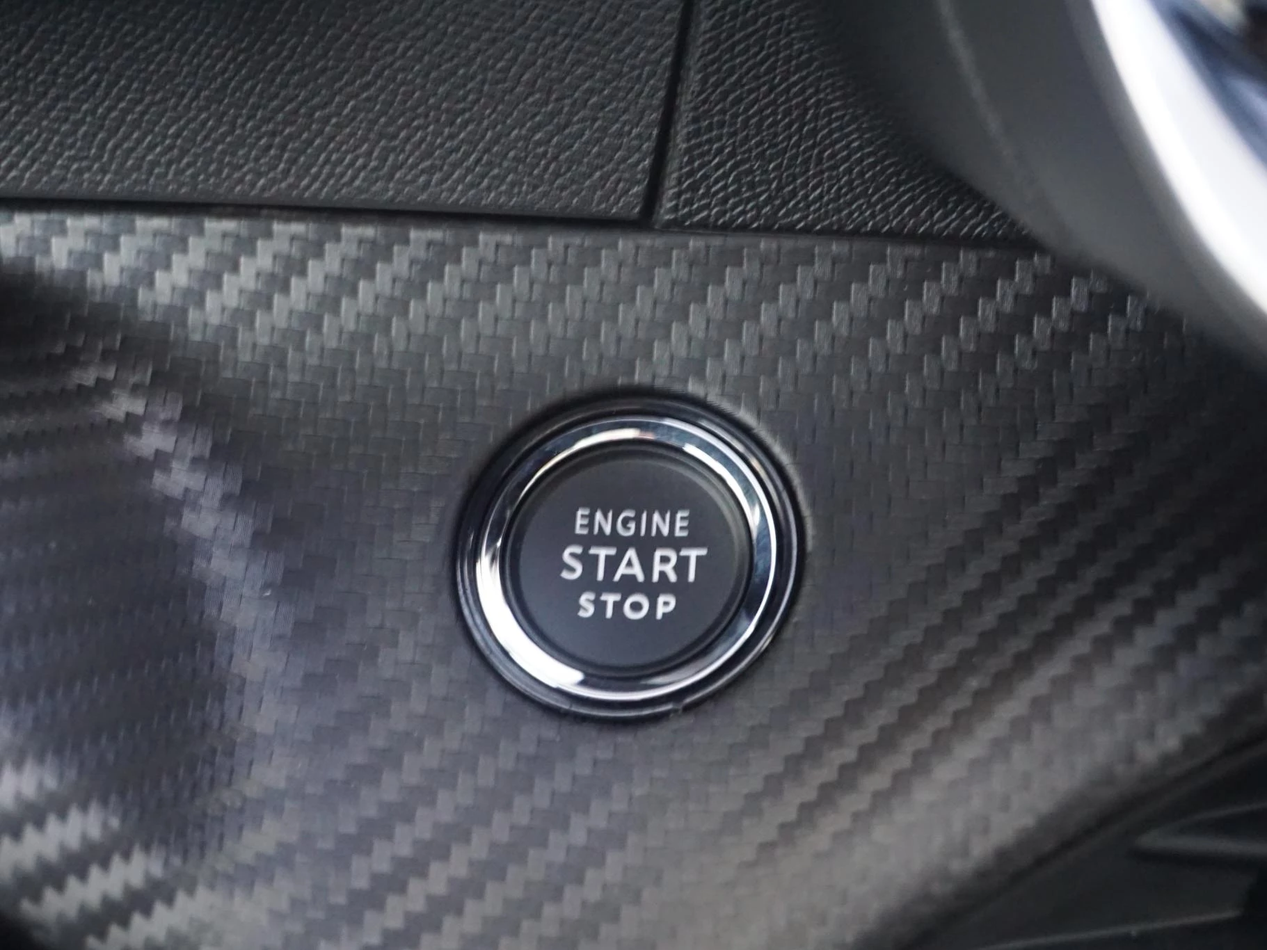 Hoofdafbeelding Peugeot e-2008