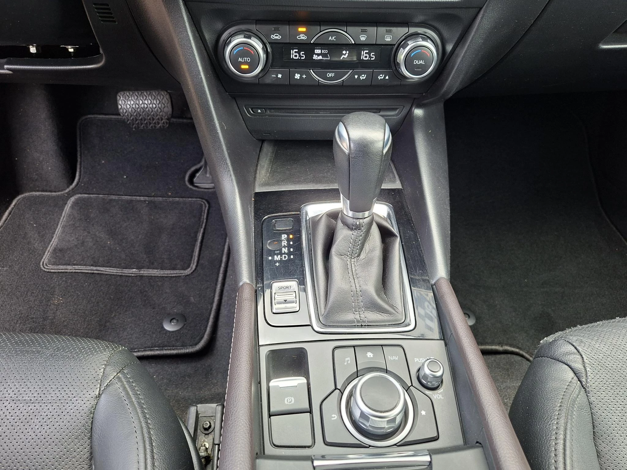 Hoofdafbeelding Mazda 3