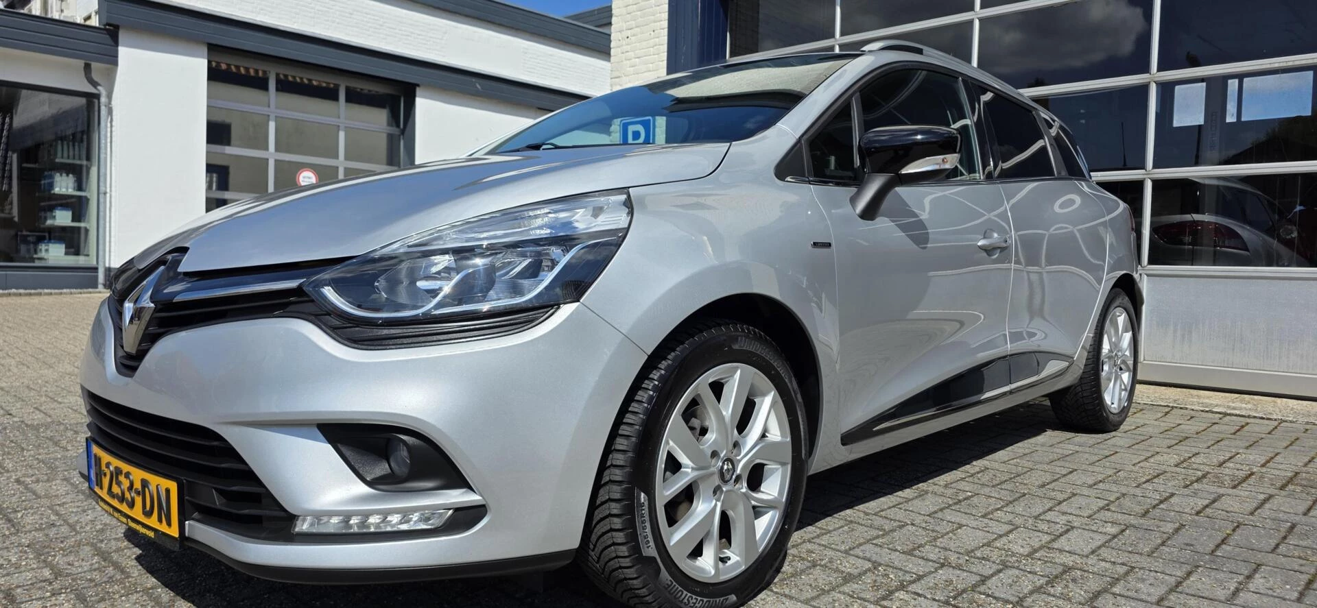 Hoofdafbeelding Renault Clio