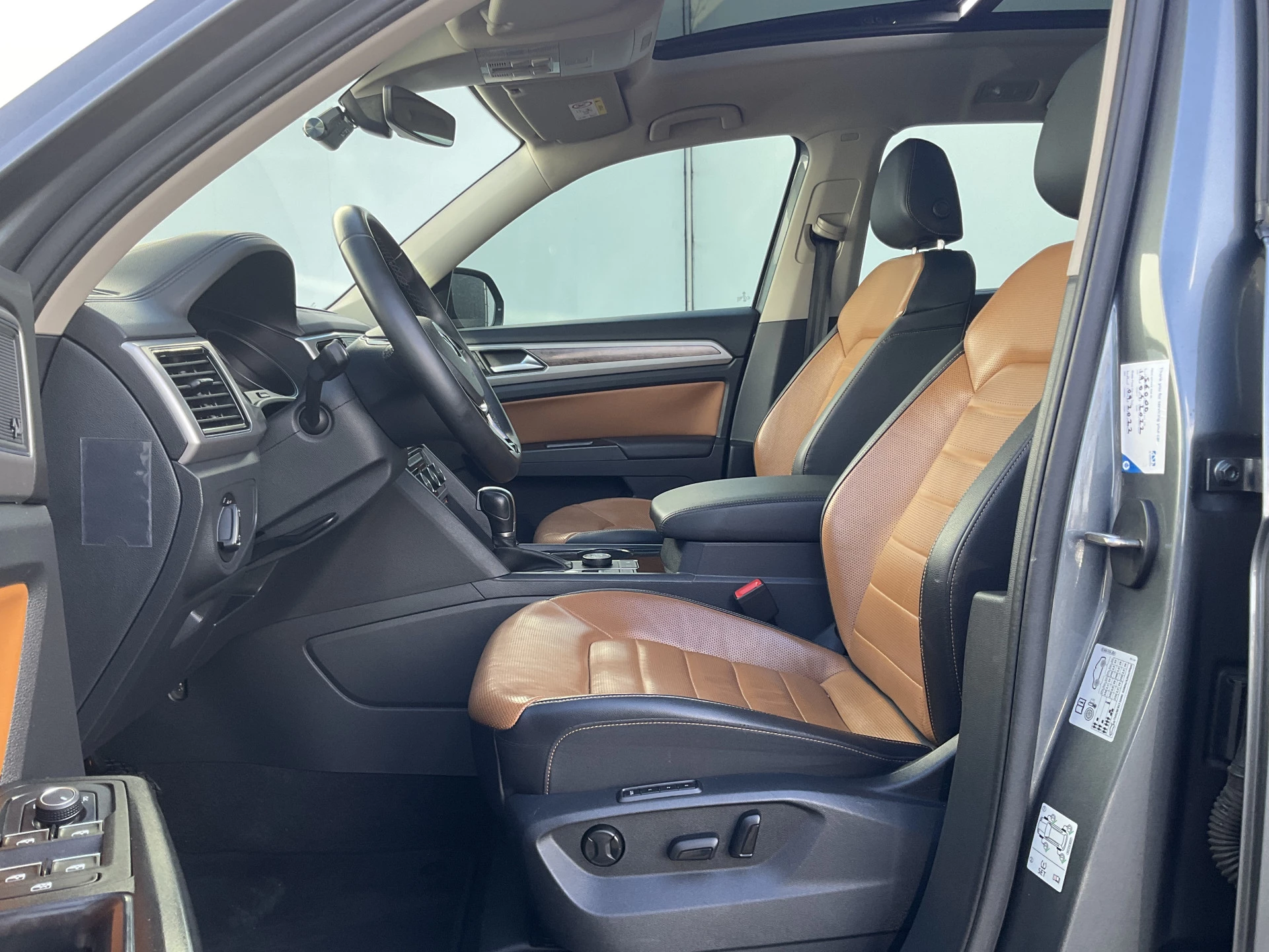 Hoofdafbeelding Volkswagen TERAMONT