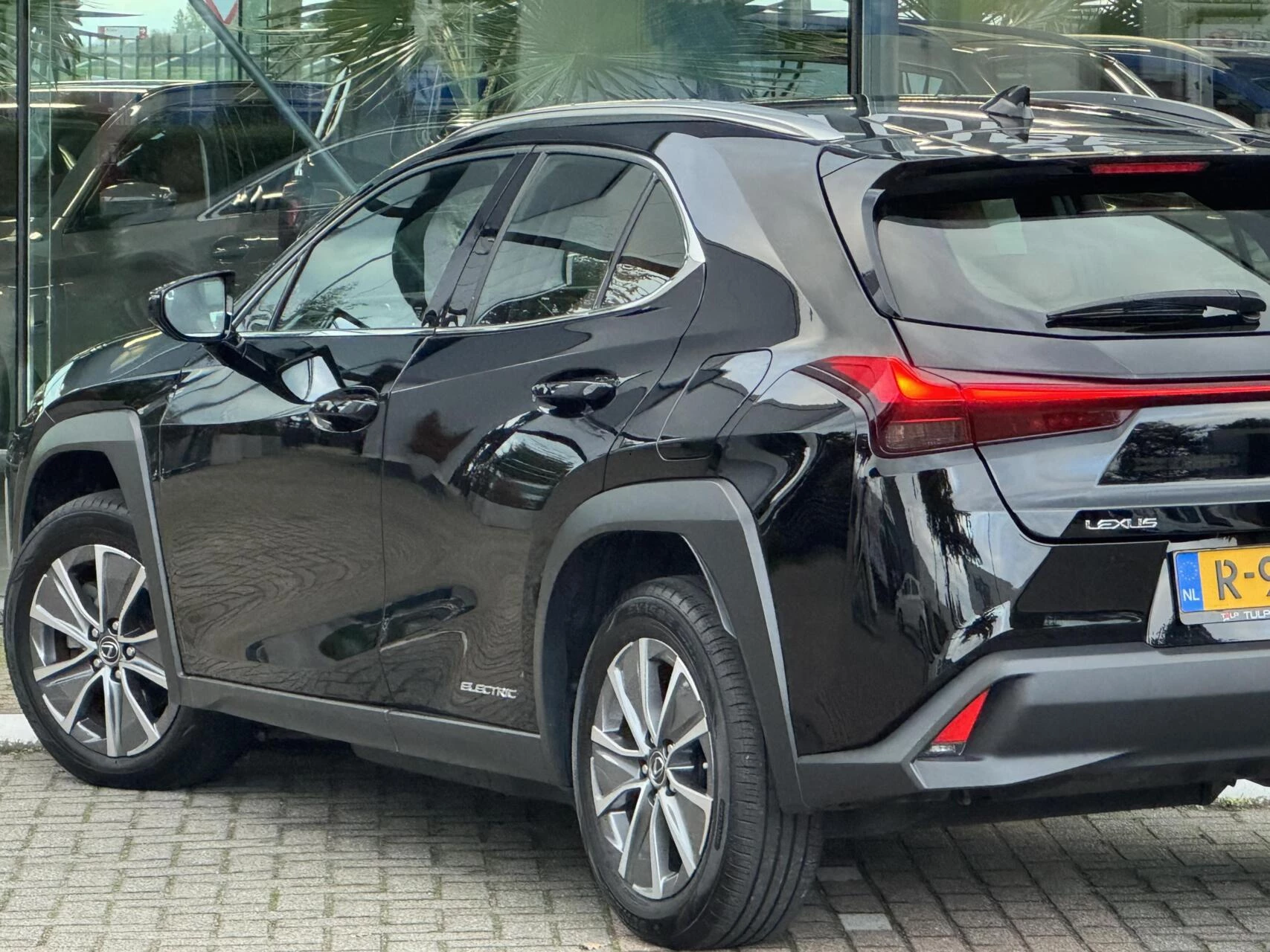 Hoofdafbeelding Lexus UX