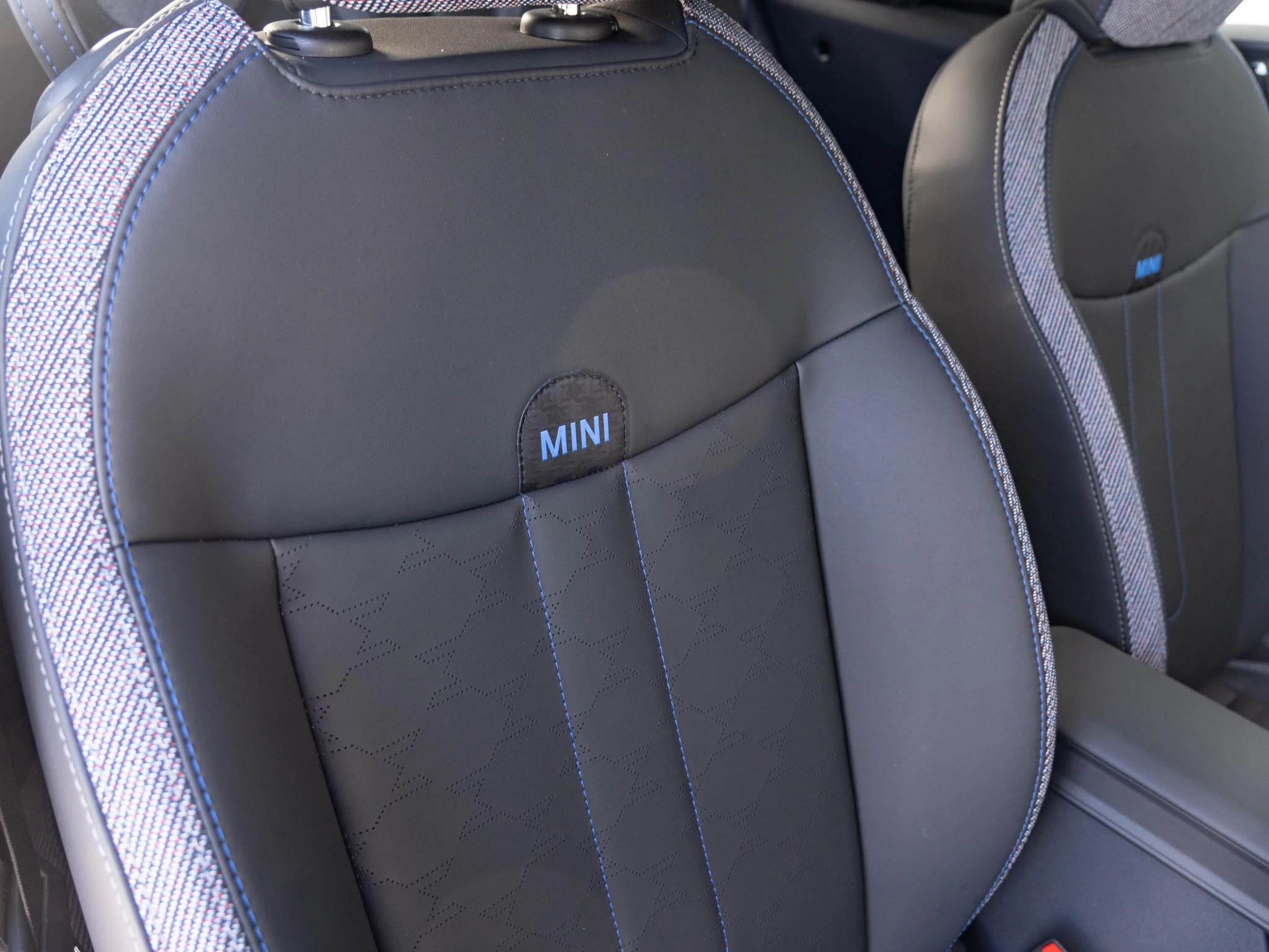 Hoofdafbeelding MINI Cabrio