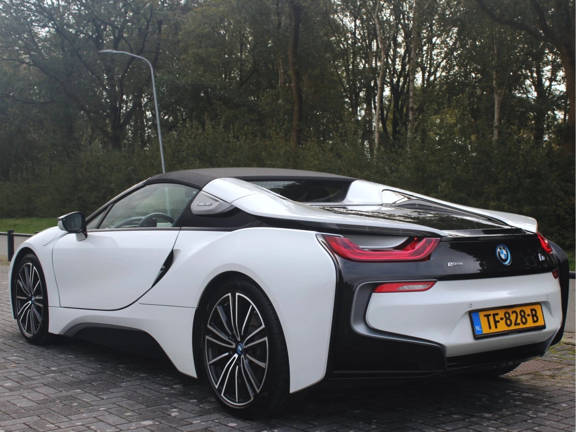 Hoofdafbeelding BMW i8