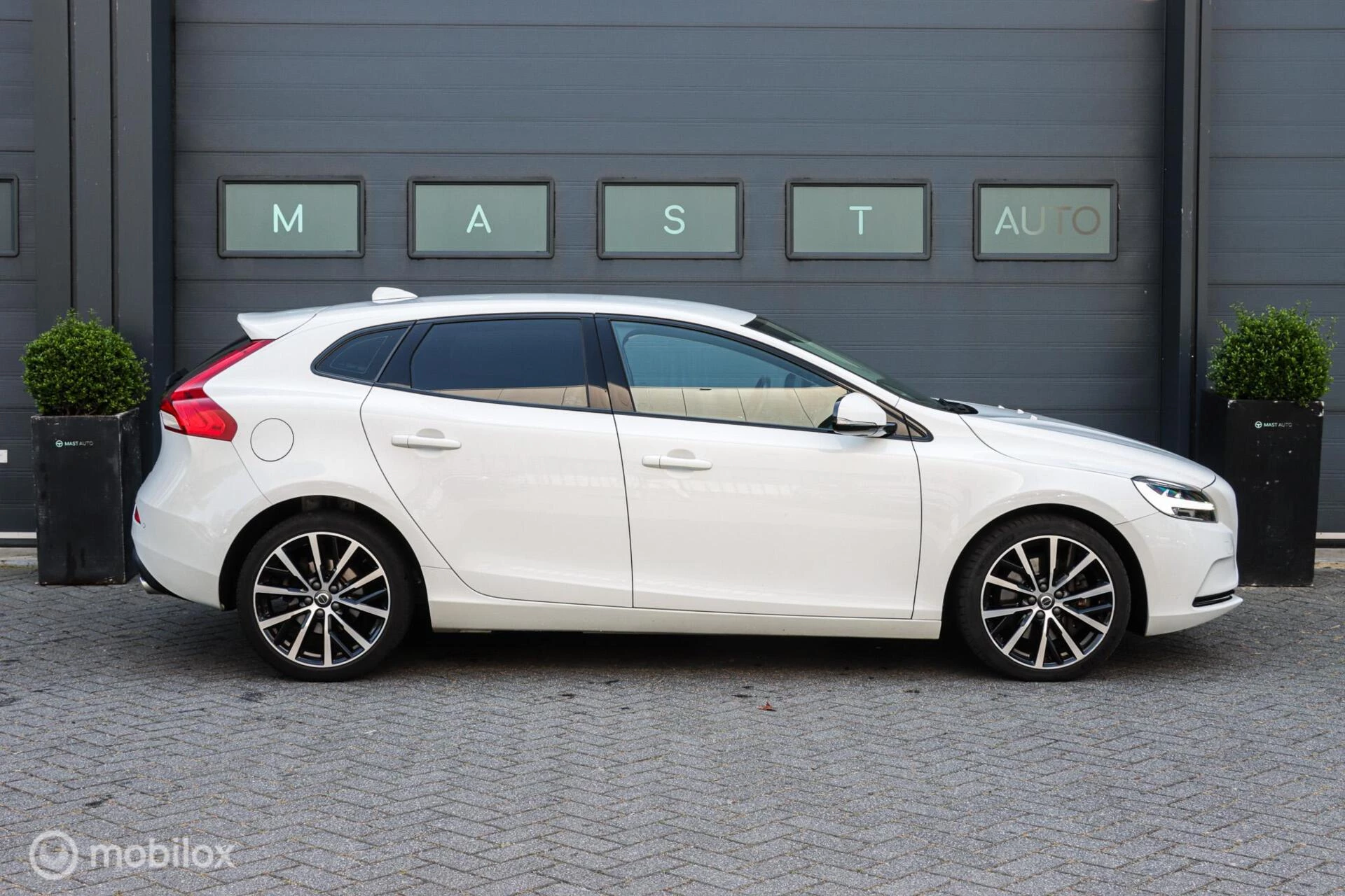 Hoofdafbeelding Volvo V40