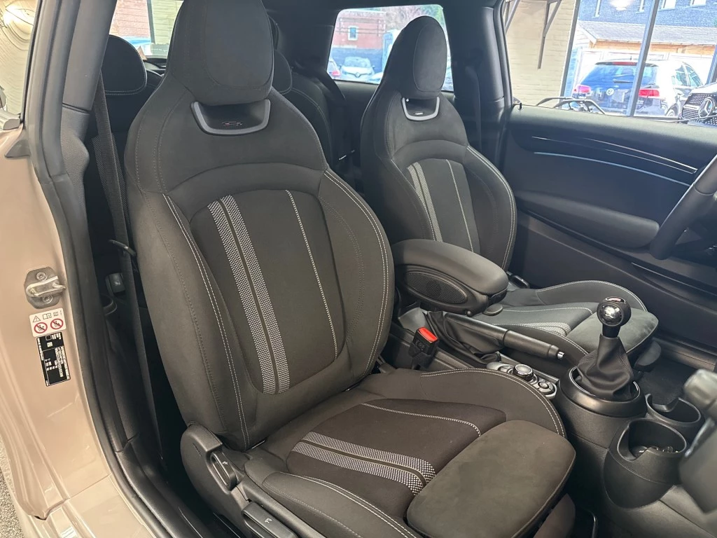 Hoofdafbeelding MINI Cooper