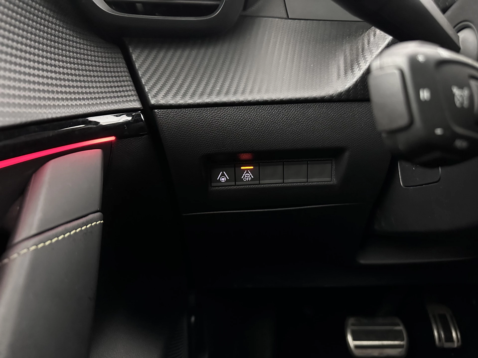 Hoofdafbeelding Peugeot e-208