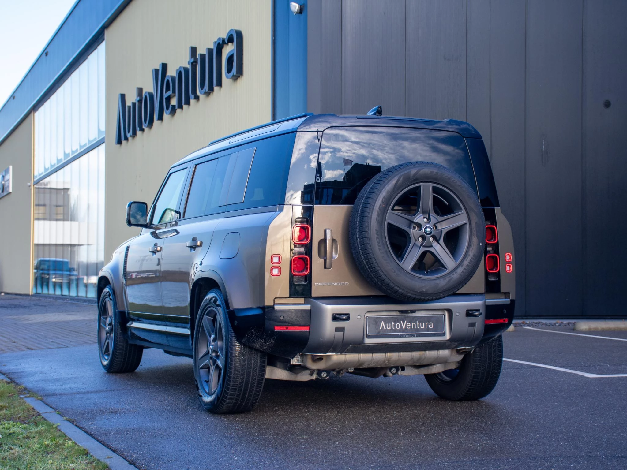 Hoofdafbeelding Land Rover Defender