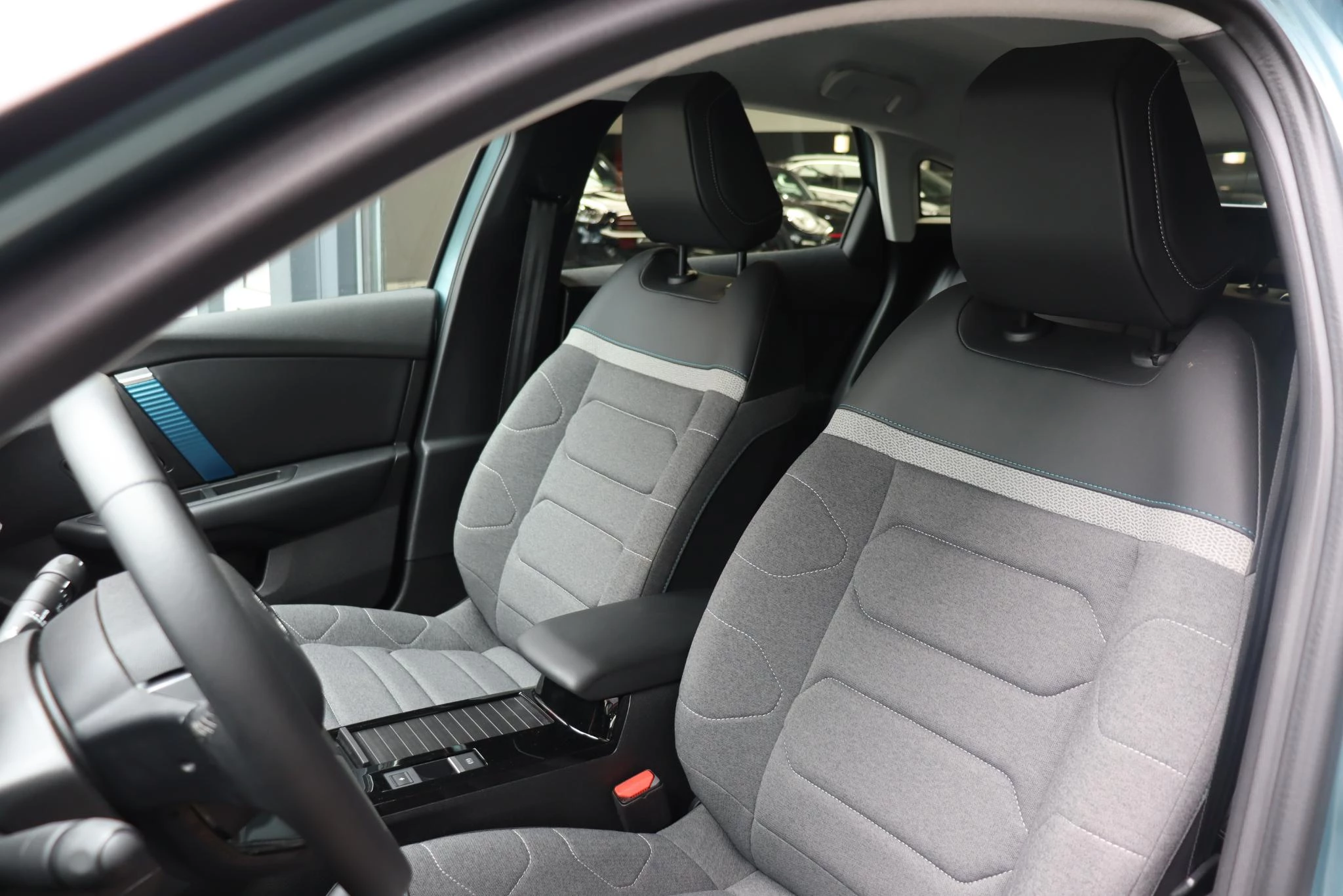 Hoofdafbeelding Citroën ë-C4