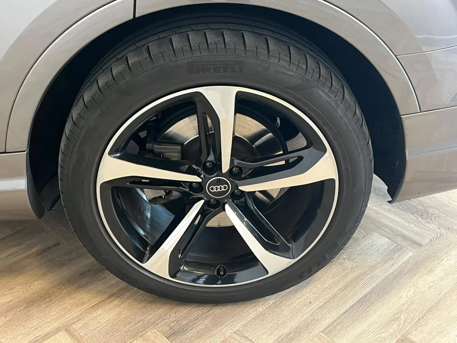 Hoofdafbeelding Audi Q7