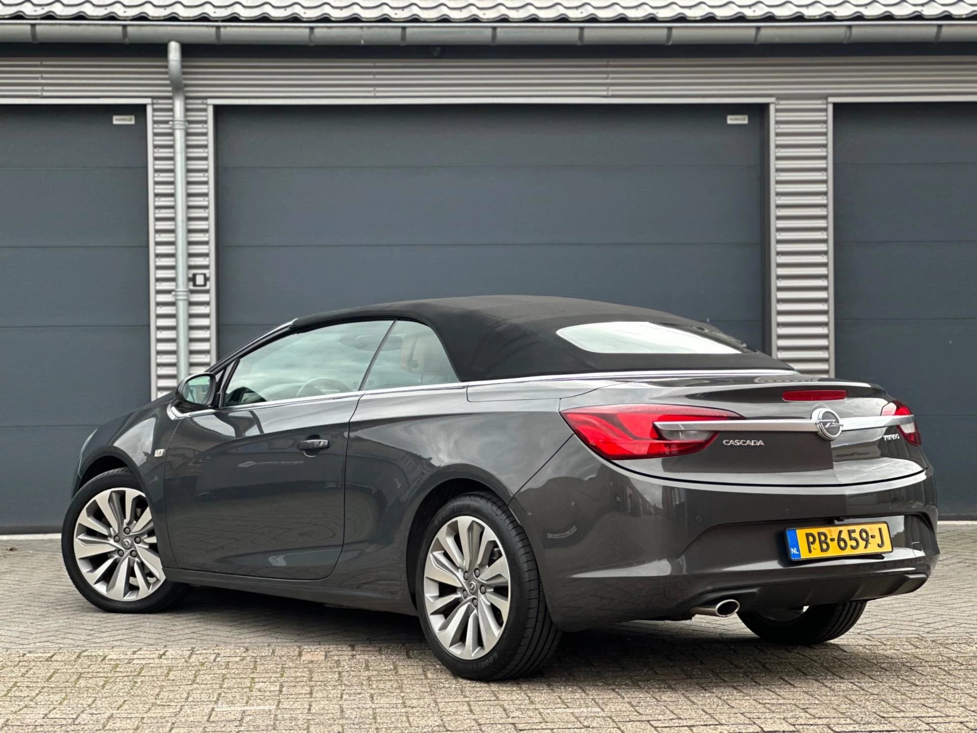 Hoofdafbeelding Opel Cascada