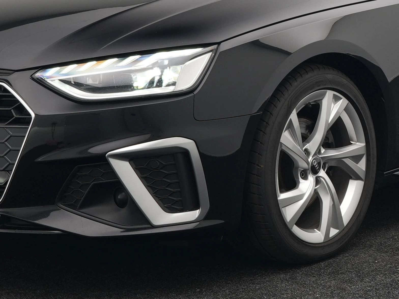 Hoofdafbeelding Audi A4