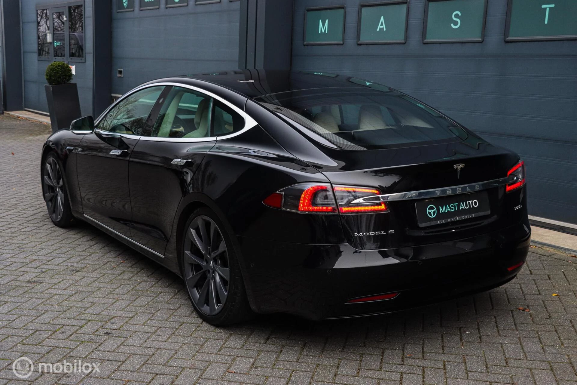 Hoofdafbeelding Tesla Model S