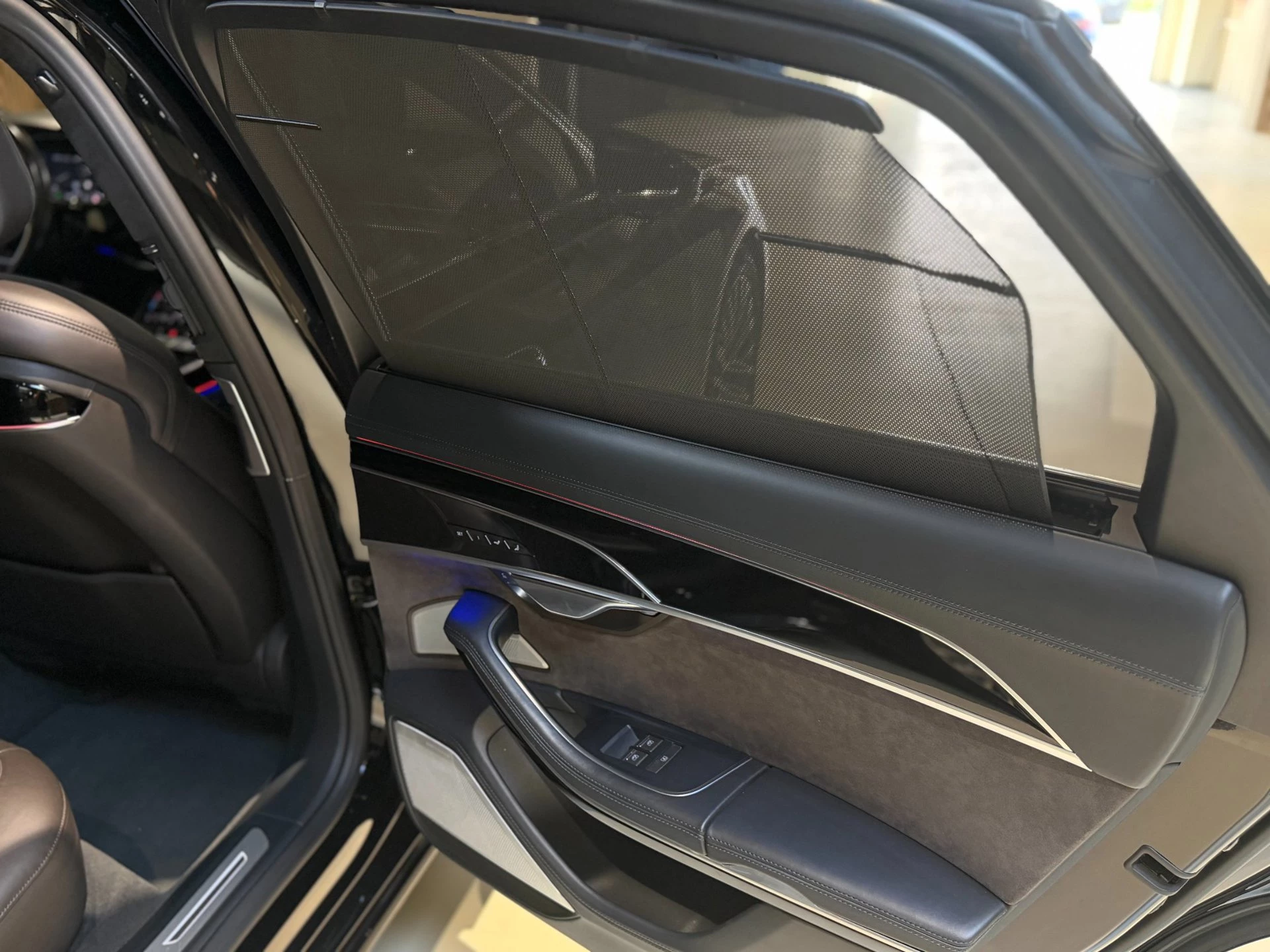 Hoofdafbeelding Audi A8