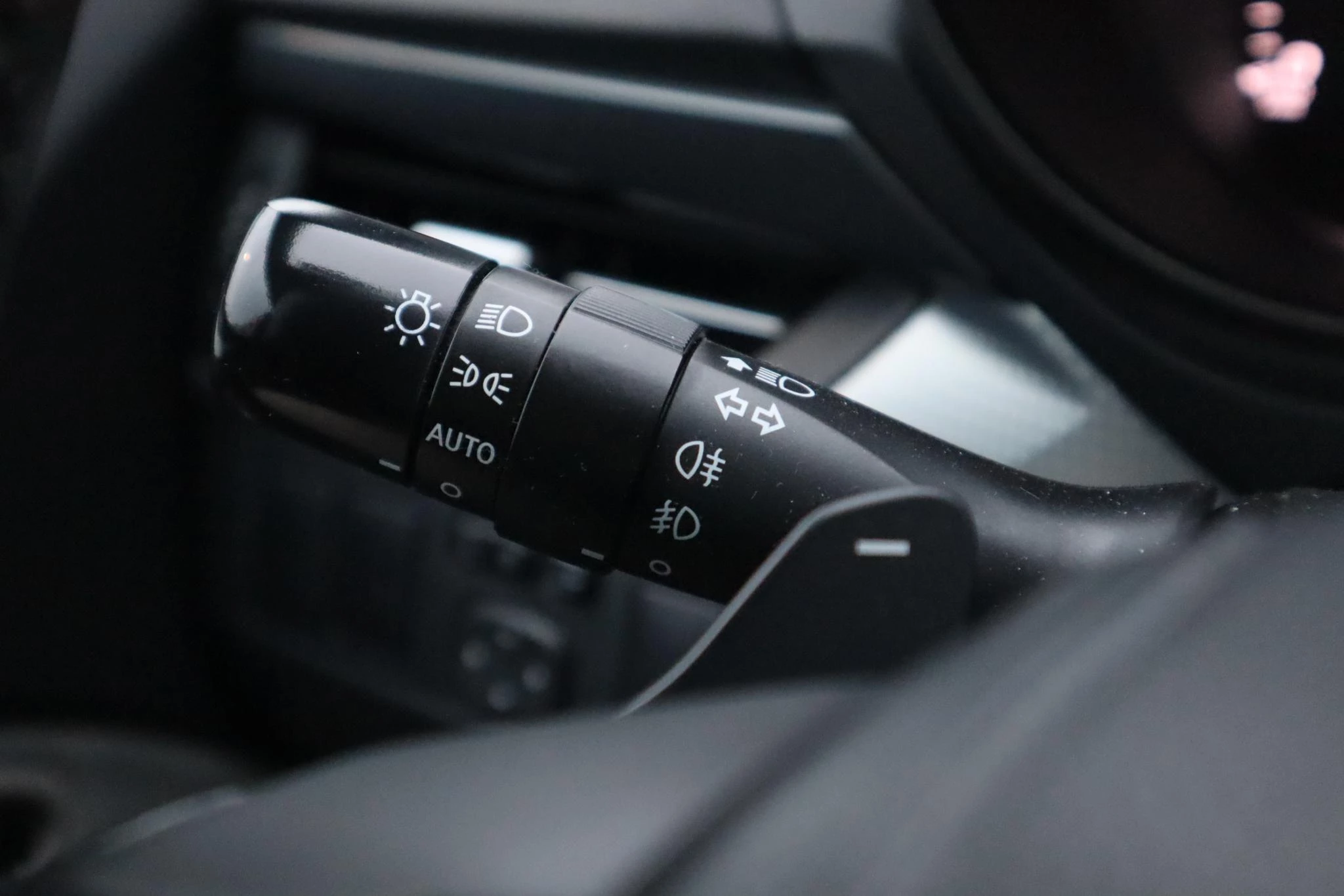 Hoofdafbeelding Toyota Avensis