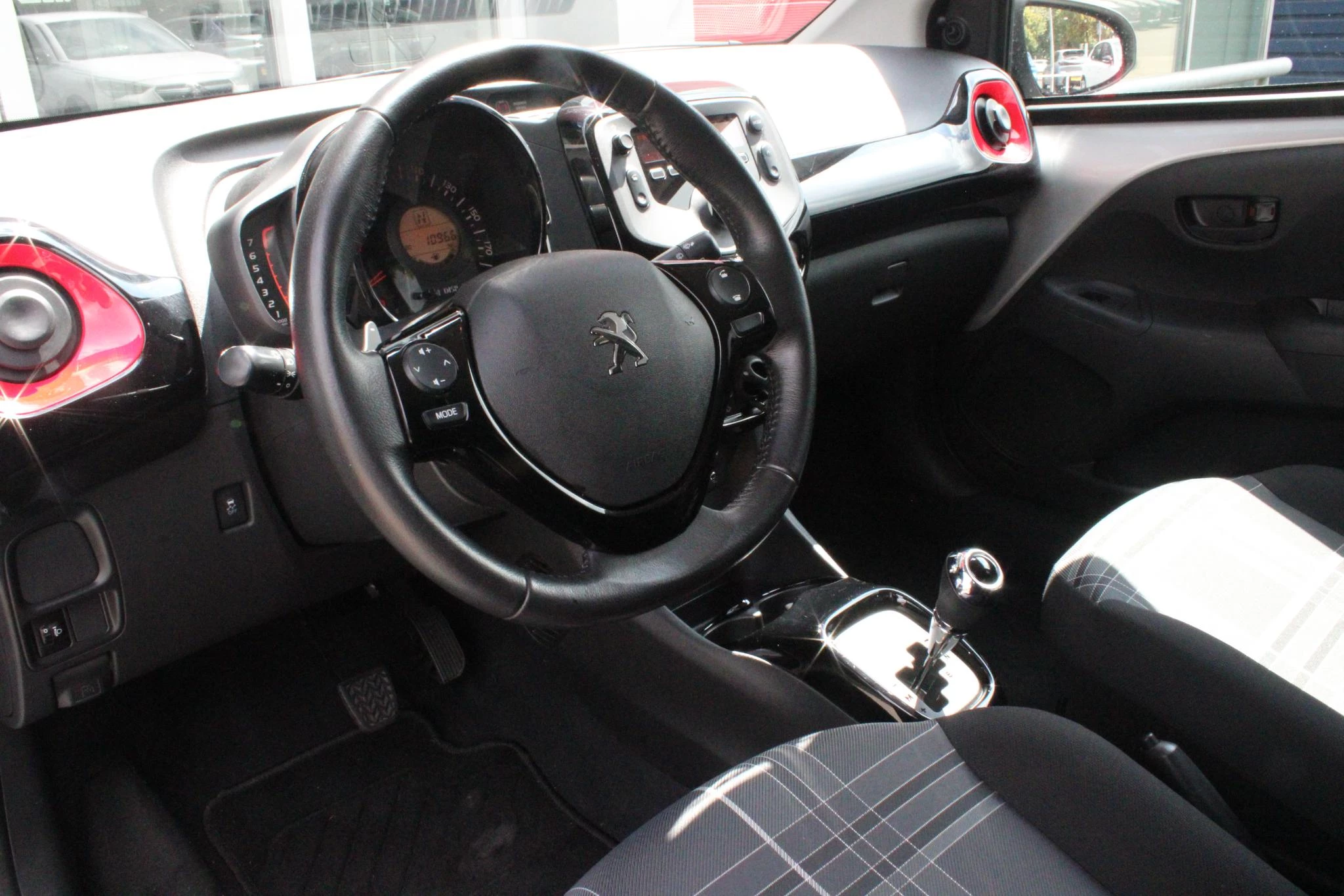 Hoofdafbeelding Peugeot 108